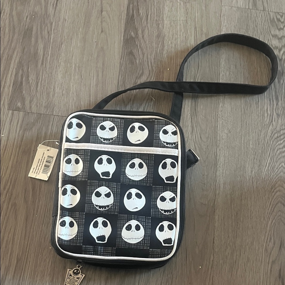 Nightmare before Christmas Men's Black and White Skull Pattern Messenger Bag